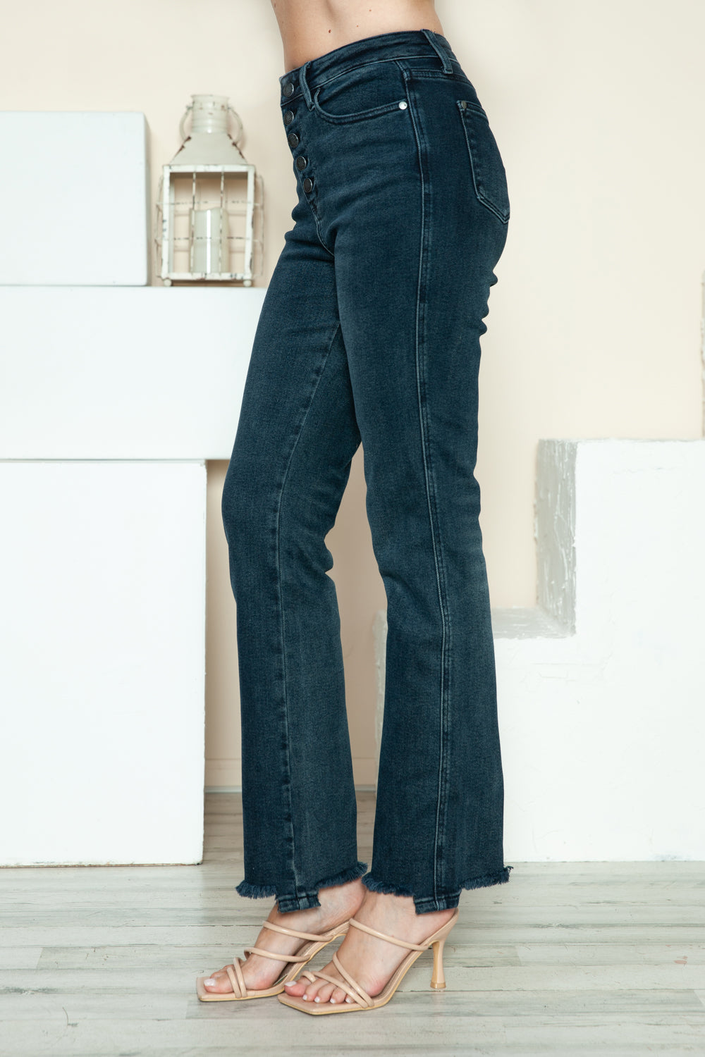 Judy Button Fly Hem Destroy Straight Jeans
